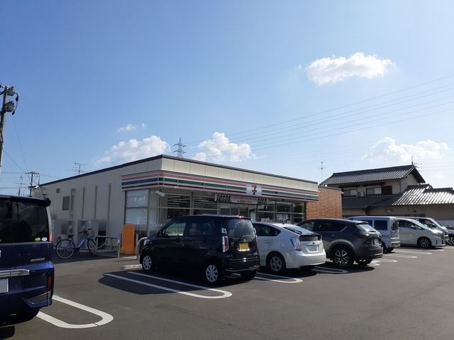 コンビニ　セブンイレブン奥田店（コンビニ）まで350m