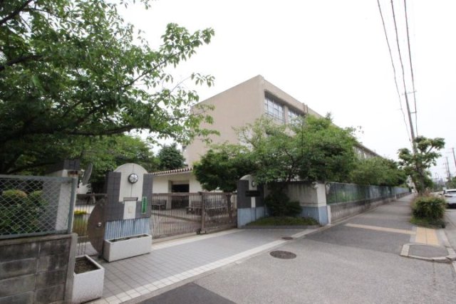 中学校　西宮市立今津中学校（中学校）まで600m