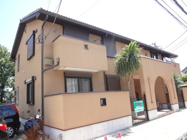 建物外観　閑静な住宅街
