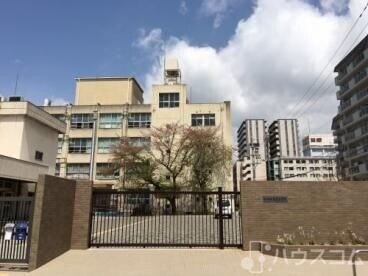 中学校　大阪市立宮原中学校（中学校）まで337m
