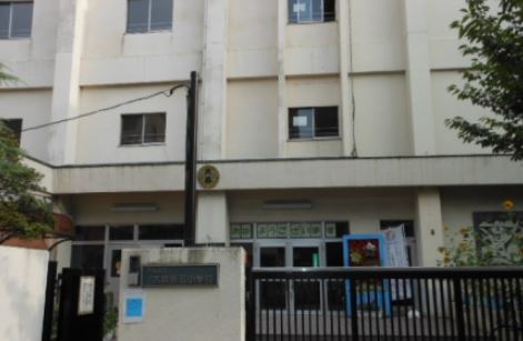 小学校　大田区立大森第五小学校（小学校）まで763m
