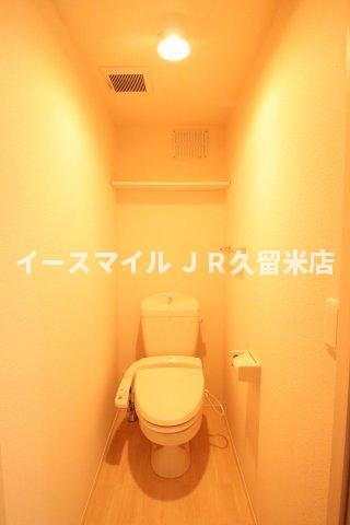 トイレ　ゆったりとした空間のトイレです