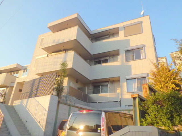 建物外観　耐震耐火に優れた旭化成ヘーベルメゾン　ＣＡＴＶ導入済