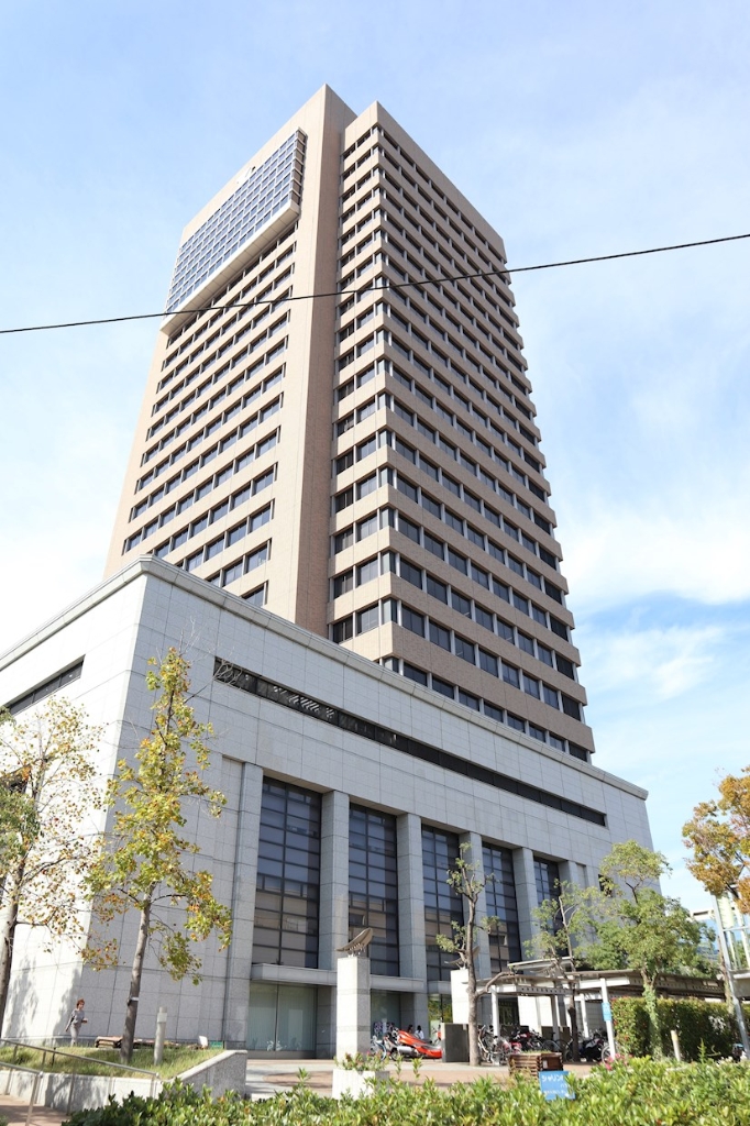 役所　東大阪市役所（役所）まで334m