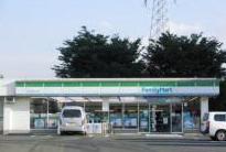 コンビニ　ファミリーマート大宮三橋4丁目店（コンビニ）まで390m