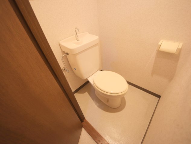 杉ヶ町ビルのトイレ写真