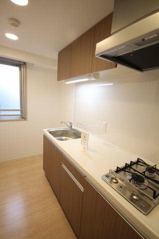 キッチン　※別部屋参考写真