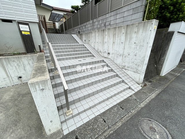 エントランス　毎日通るエントランスはこのようになっています♪
