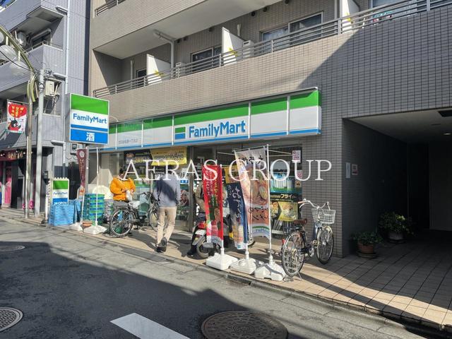 コンビニ　ファミリーマート世田谷松原一丁目店（コンビニ）まで349m
