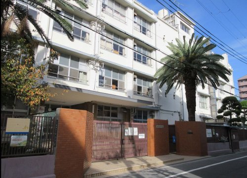 小学校　茨田西小学校（小学校）まで323m