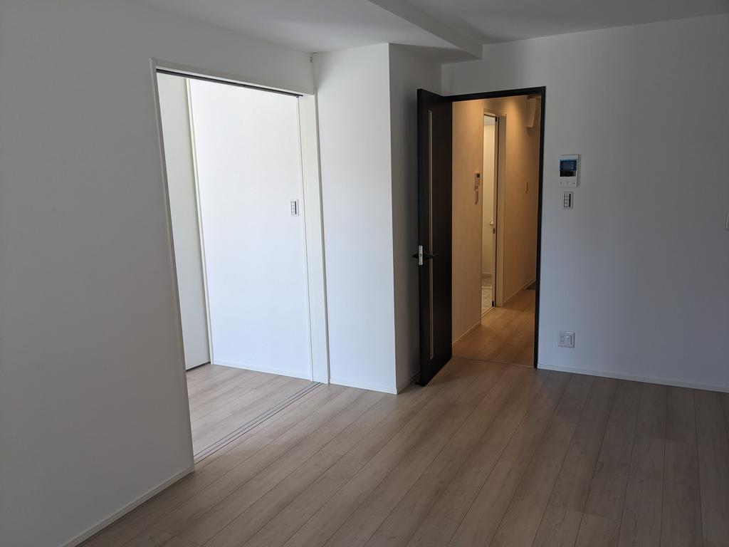 居室・リビング　写真は同マンションの他のお部屋のものです