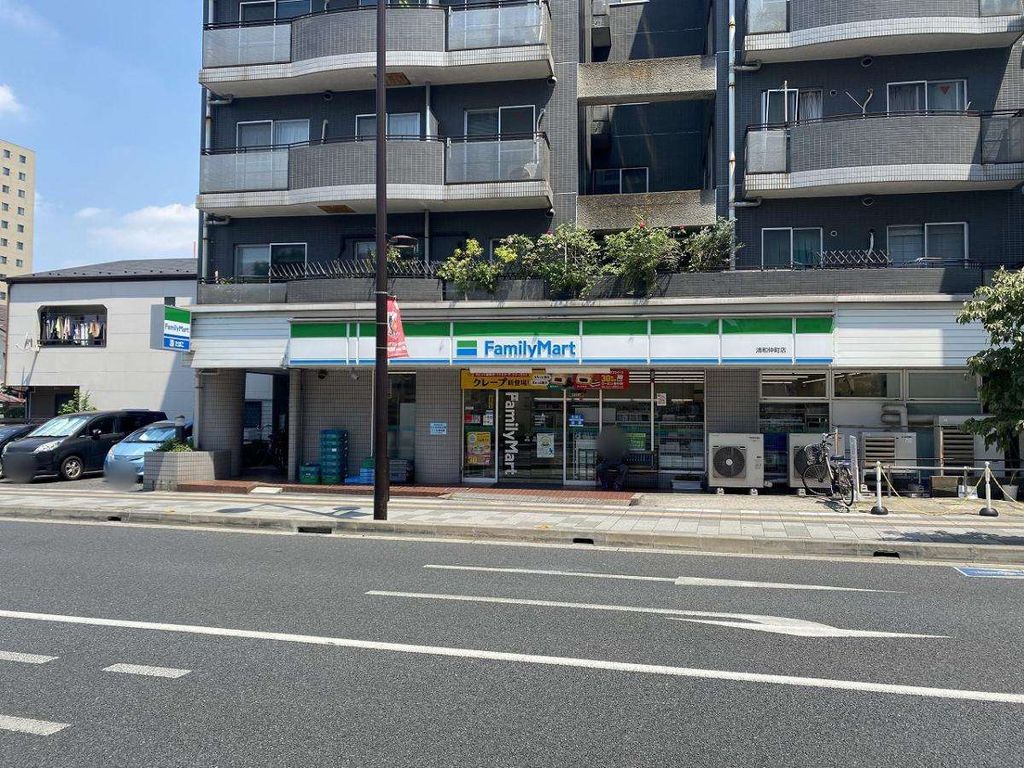 コンビニ　ファミリーマート 浦和仲町店（コンビニ）まで430m