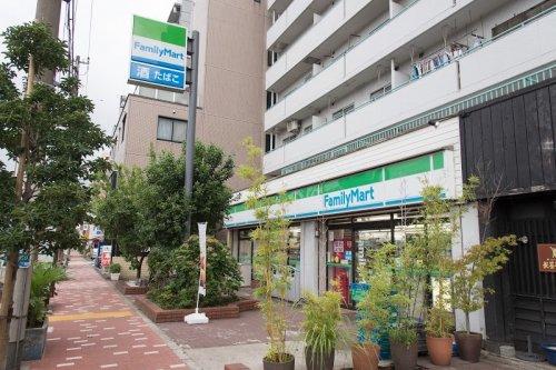 コンビニ　ファミリーマート本所立川三丁目店（コンビニ）まで185m