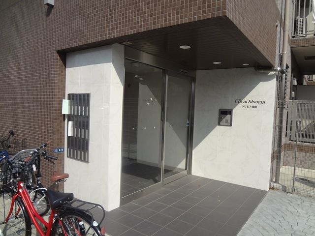エントランス　★駅近！充実設備！★
