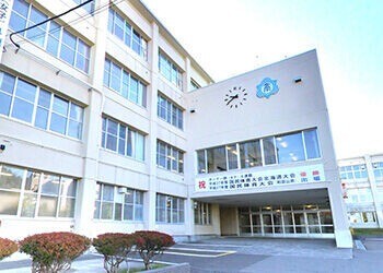 高校・高専　私立札幌新陽高校（高校・高専）まで917m