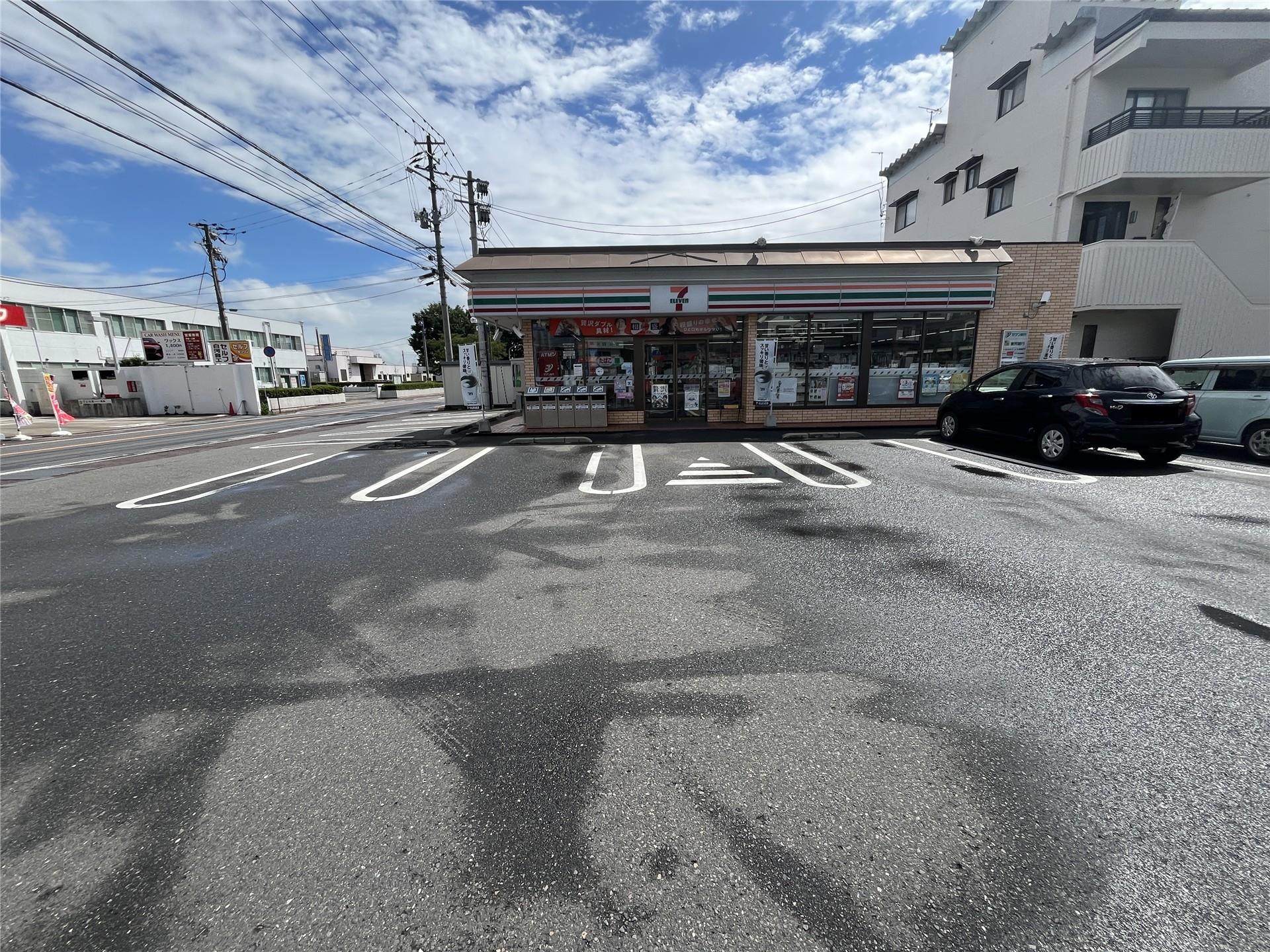 コンビニ　セブンイレブン結城店（コンビニ）まで784m