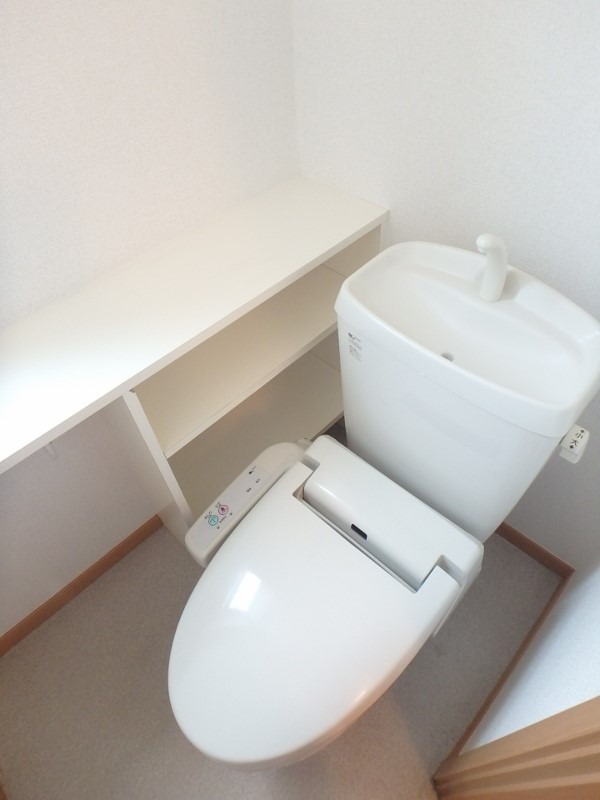 トイレ　図面と現状に相違がある場合には現状を優先