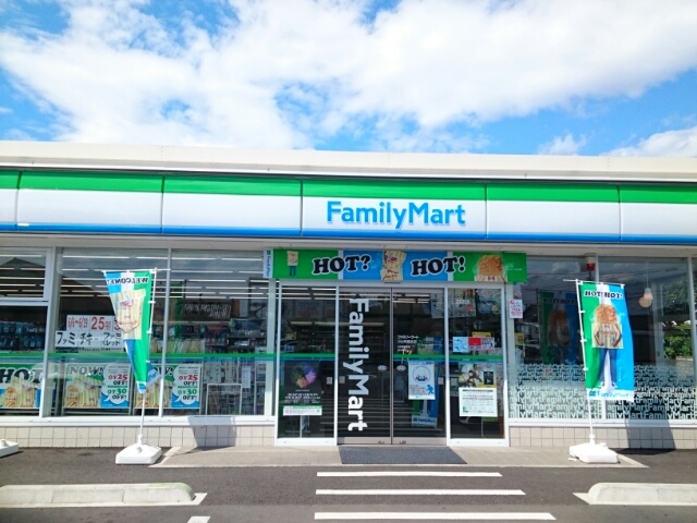 コンビニ　ファミリーマート小山神鳥谷店（コンビニ）まで220m