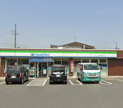 コンビニ　ファミリーマート 名南上浜町店（コンビニ）まで481m