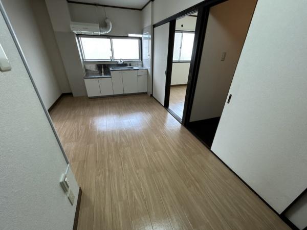 近鉄南大阪線 高鷲駅 徒歩4分 4階建 築54年の居間写真