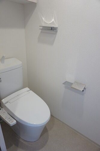 トイレ　別タイプ部屋　参考写真です