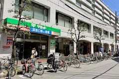 スーパー　サミットストア 巣鴨店（スーパー）まで821m