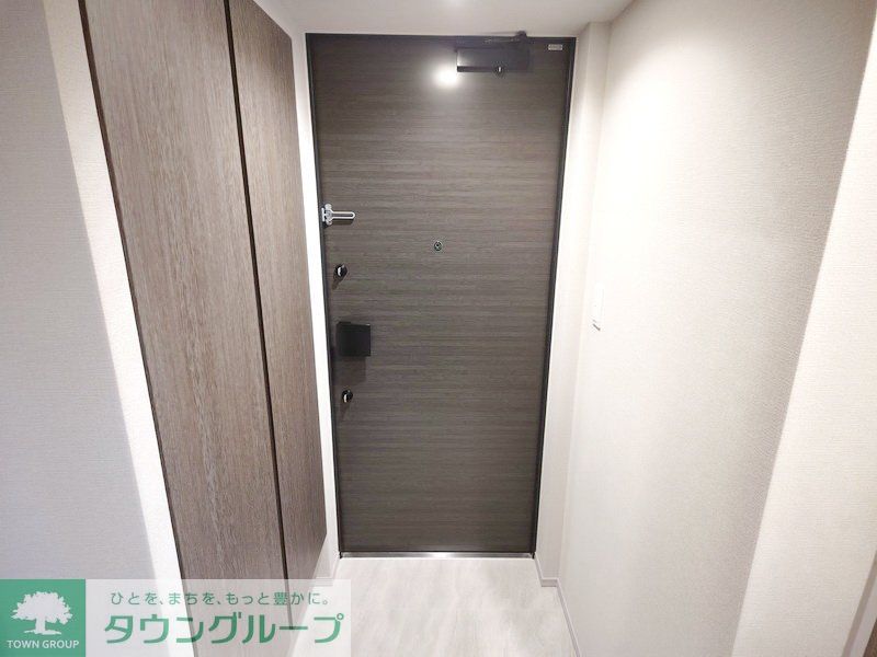 玄関　※写真は同タイプの住戸です。