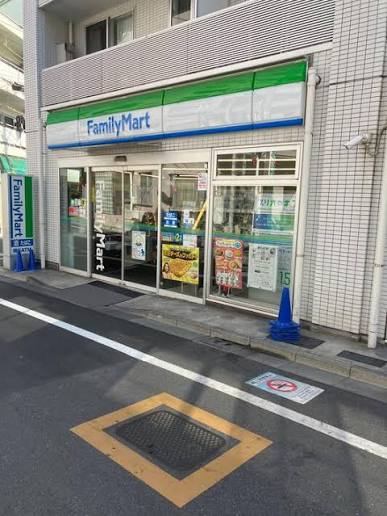 コンビニ　ファミリーマート 南山堂千川駅前店（コンビニ）まで253m