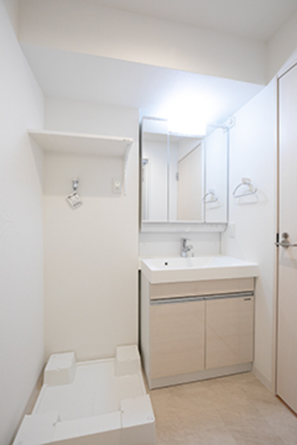 洗面設備　※写真は同タイプ住戸です。