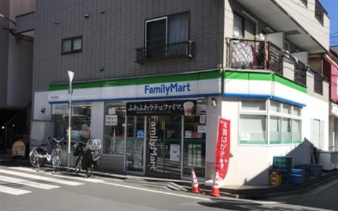 コンビニ　ファミリーマート江東北砂店（コンビニ）まで373m