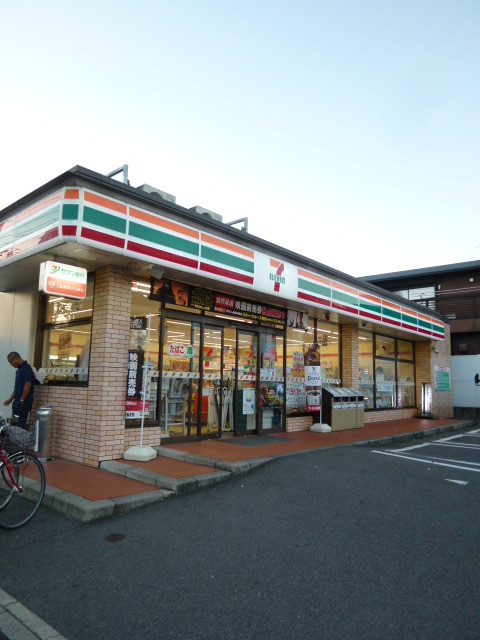 コンビニ　セブン－イレブン名古屋緑町１丁目店（コンビニ）まで449m