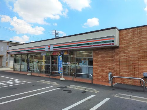 コンビニ　セブンイレブン 江南古知野町花霞店（コンビニ）まで78m