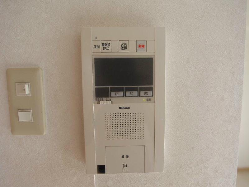 セキュリティ　セキュリティ　TVモニター付インターホン