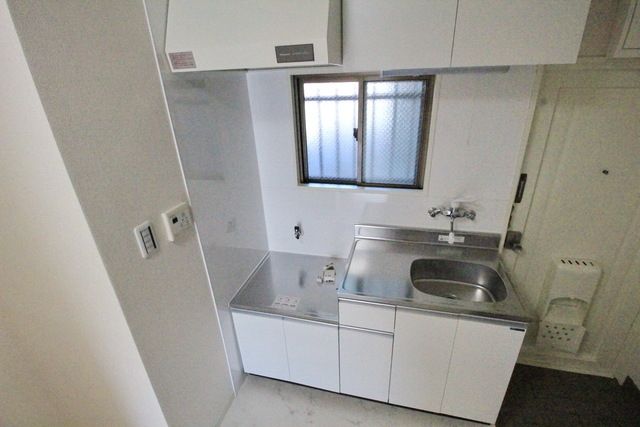 キッチン　★お部屋探しは株式会社タウンハウジング東京まで★