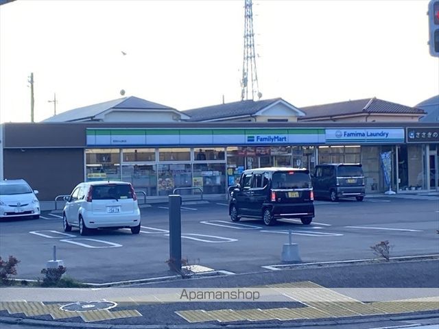 コンビニ　ファミリーマート町田小山町店（コンビニ）まで1630m