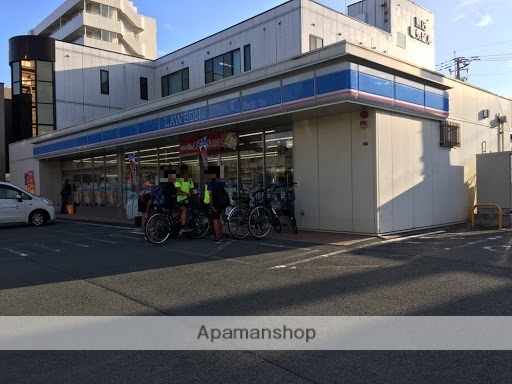 コンビニ　ローソン（コンビニ）まで2573m