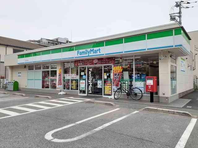 コンビニ　ファミリーマート流山初石店（コンビニ）まで450m