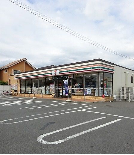 コンビニ　セブンイレブン学園５丁目店（コンビニ）まで350m
