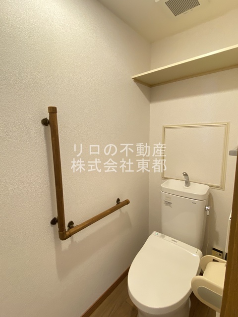 トイレ　洗浄・暖房便座付です！