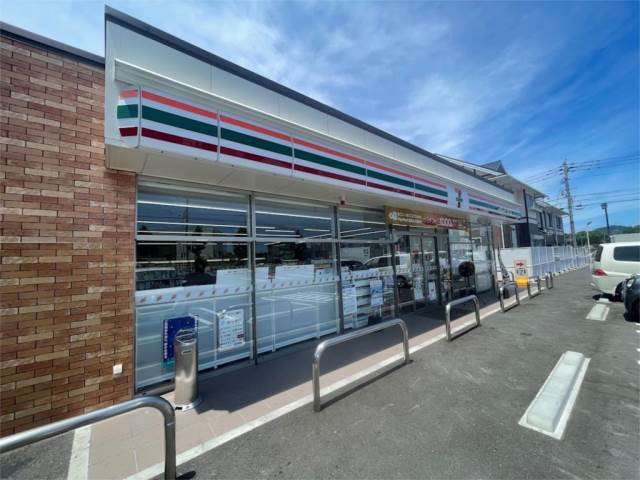 コンビニ　セブンイレブン 八幡本城バイパス店（コンビニ）まで464m