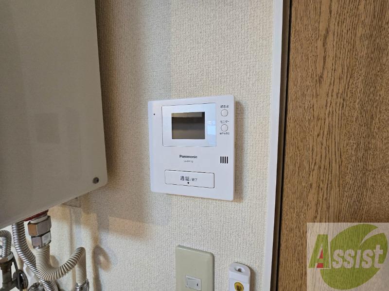 セキュリティ　ＴＶモニター付インターホンです。来客者の顔が見えるので安心！