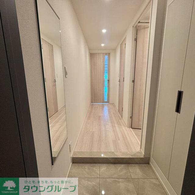 玄関　※写真は同タイプ住戸です。
