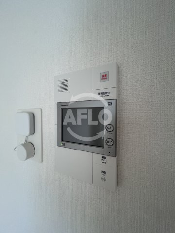 セキュリティ　エスリード大阪クレストコート　インターホン