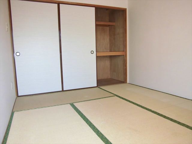 サンホワイト富士見が丘の居間写真