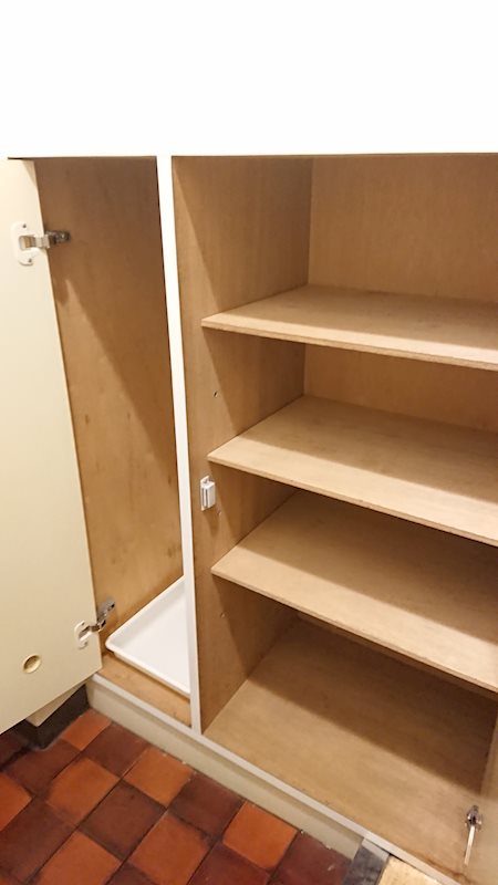 収納　廊下収納