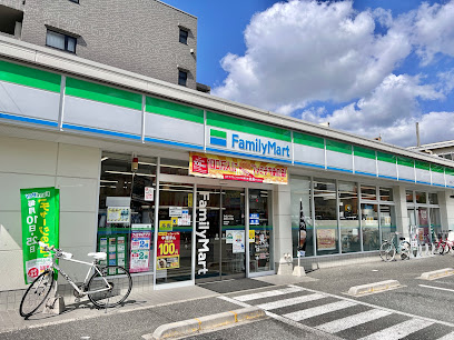 コンビニ　ファミリーマート 高野台二丁目店（コンビニ）まで1245m