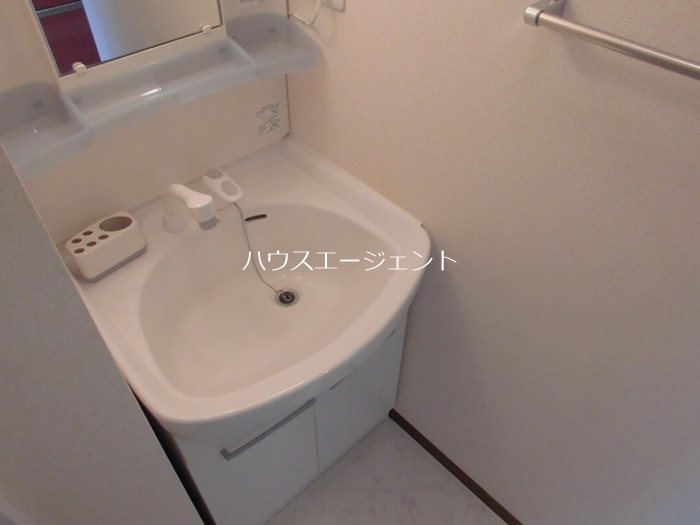 洗面設備　独立洗面台はやっぱりある方が良いですよね