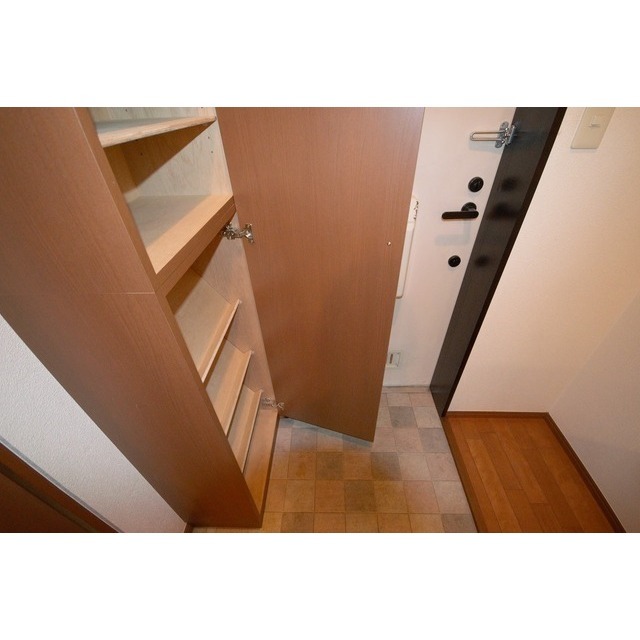 玄関　別の部屋の参考写真