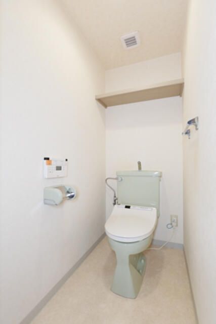トイレ　写真は同タイプ住居です。