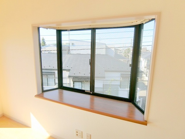 その他部屋・スペース　★出窓もあって明るいお部屋です★